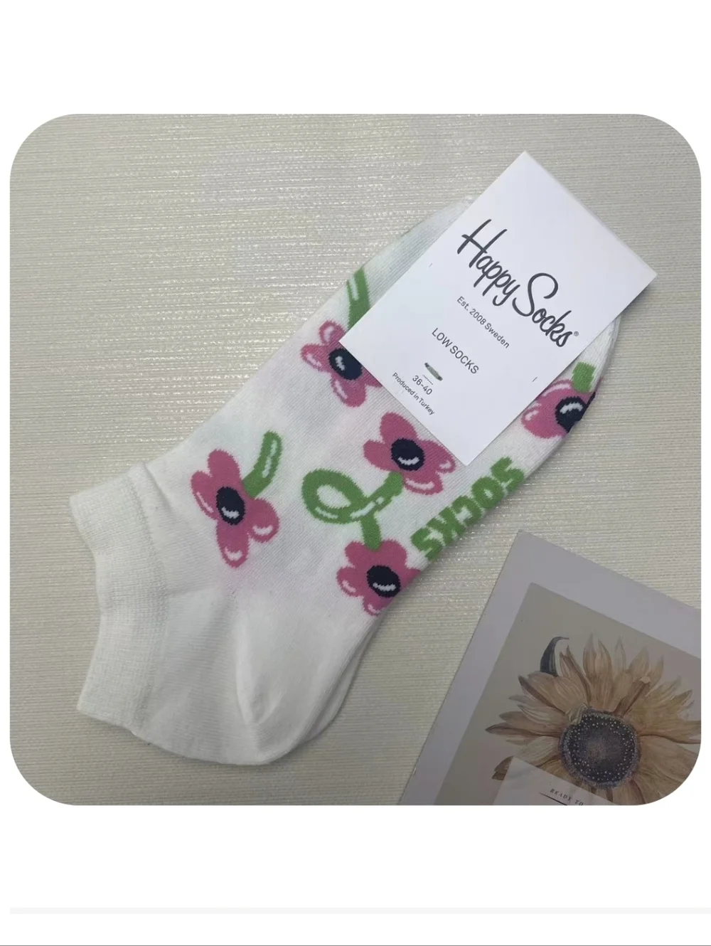 Happy Socks Ankle Socks with Pink Flowers